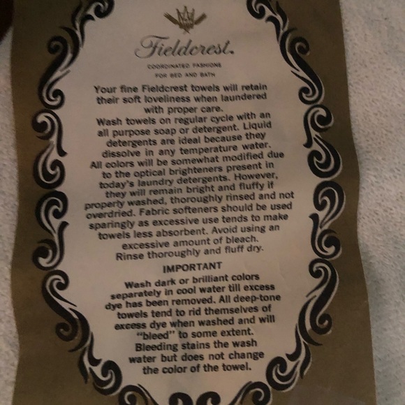 Vintage FIELDCREST Floral Print Towel - Picture 4 of 5